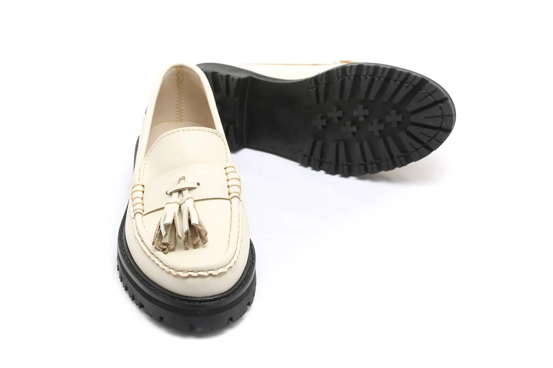 Moccasin 141 Ivory