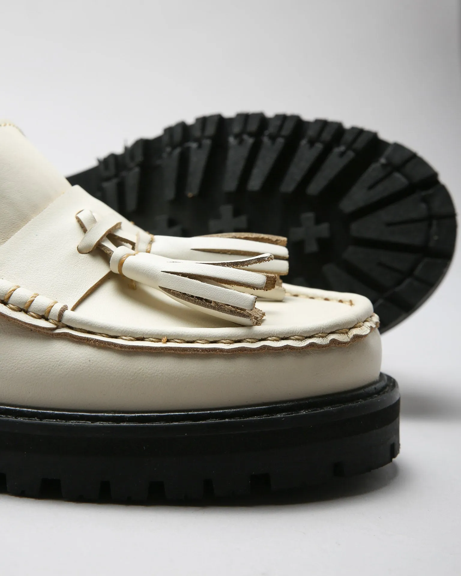 Moccasin 141 Ivory