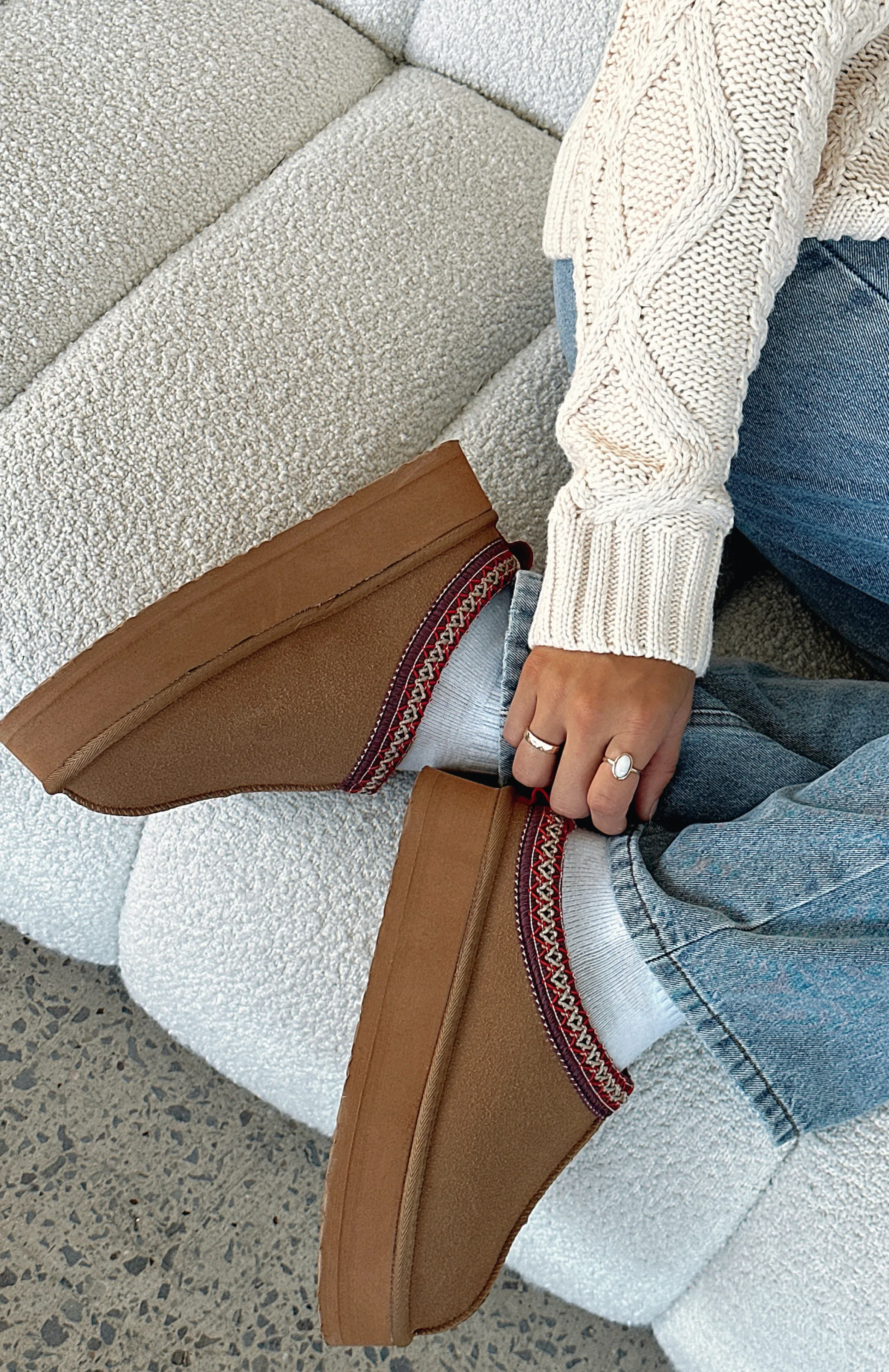 Tazmin Platform Snug Boots Chestnut